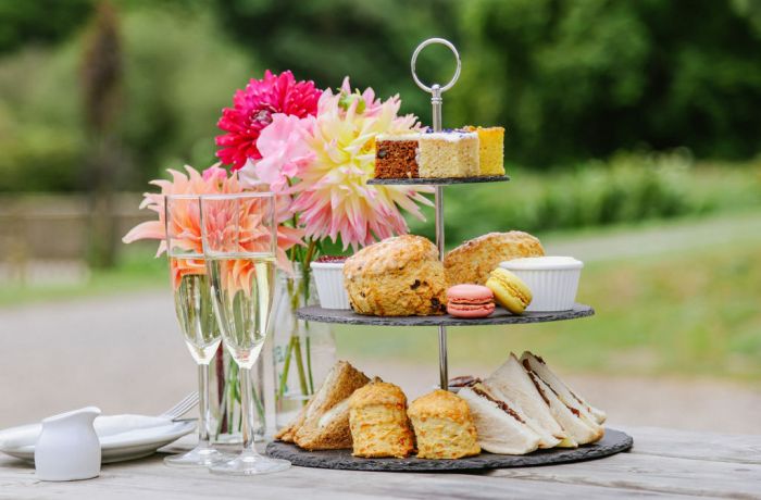 Afternoon Tea with Prosecco